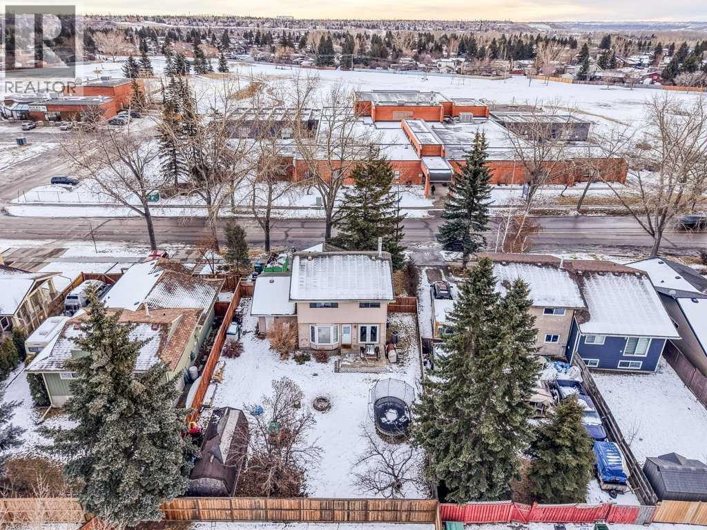2140 146 Avenue Se, Calgary, AB - Outdoor With View