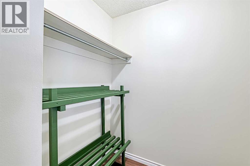 28 7 Avenue Se, High River, AB - Indoor