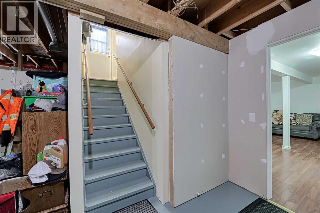 28 7 Avenue Se, High River, AB - Indoor Photo Showing Basement