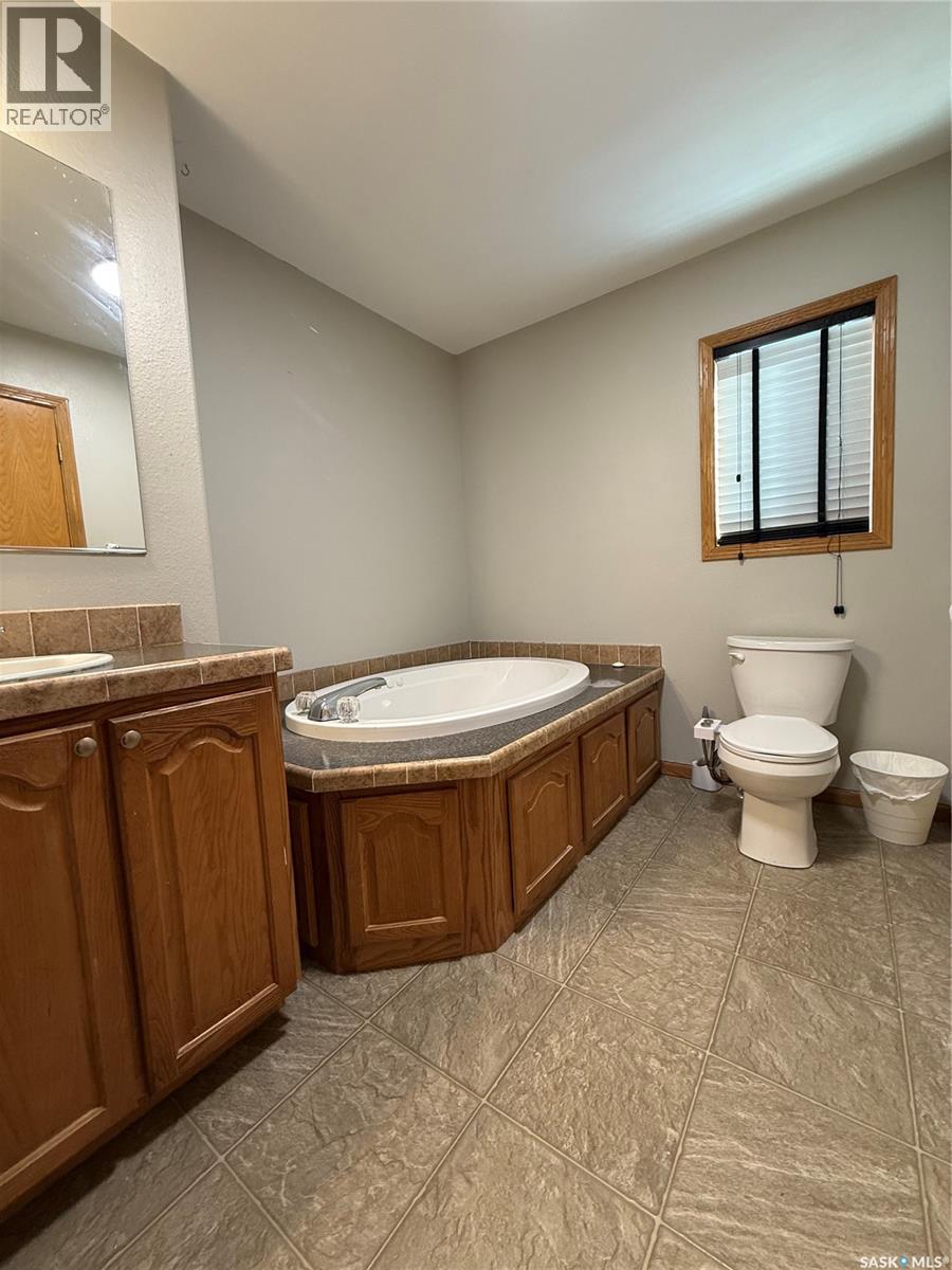 233 High Avenue, Saltcoats, SK - Indoor Photo Showing Bathroom