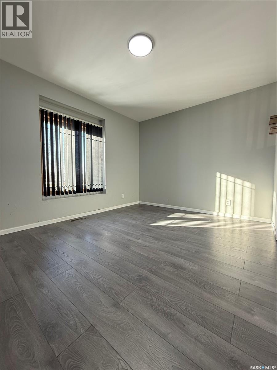 233 High Avenue, Saltcoats, SK - Indoor Photo Showing Other Room