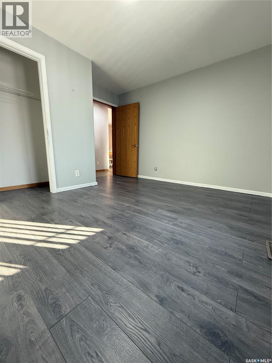 233 High Avenue, Saltcoats, SK - Indoor Photo Showing Other Room