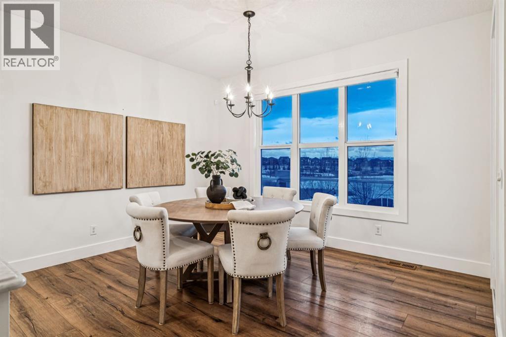 47 Sundown Way, Cochrane, AB - Indoor Photo Showing Dining Room