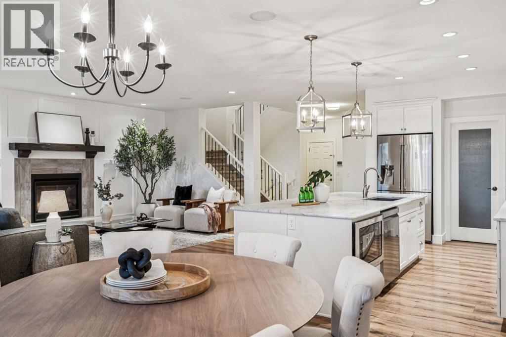 47 Sundown Way, Cochrane, AB - Indoor Photo Showing Dining Room