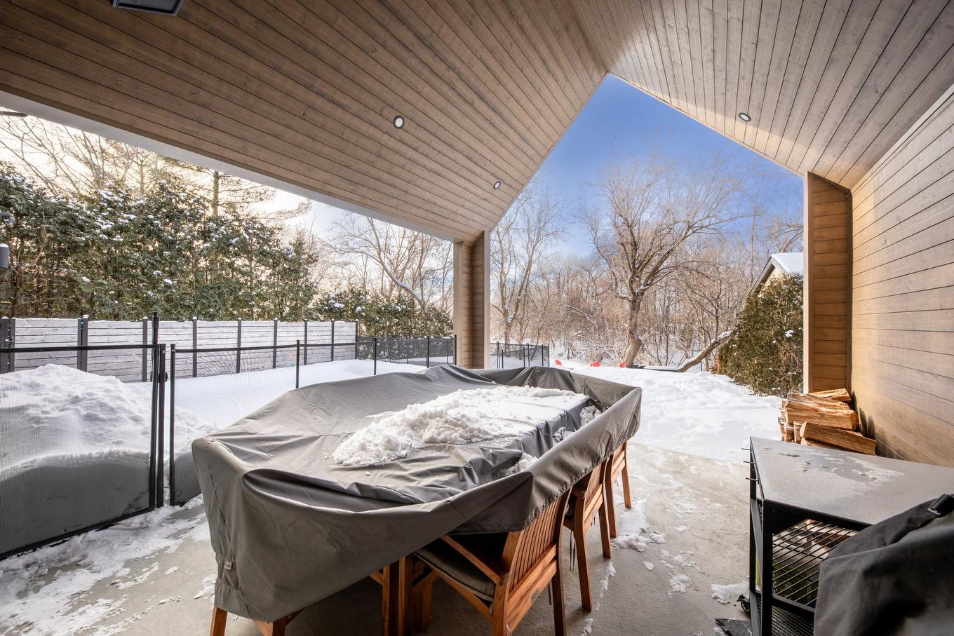 Terrasse - 2015 Av. De Salaberry, Chambly, QC - Outdoor With Deck Patio Veranda With Exterior