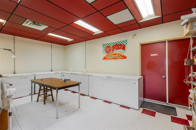 655 Main St, Morris, MB