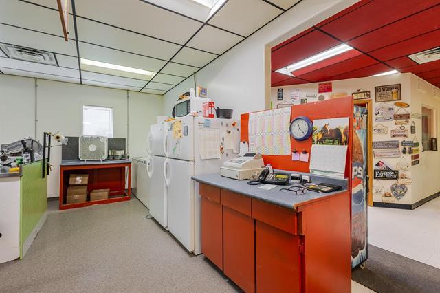 655 Main St, Morris, MB