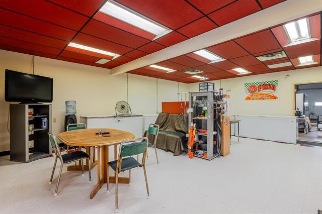 655 Main St, Morris, MB