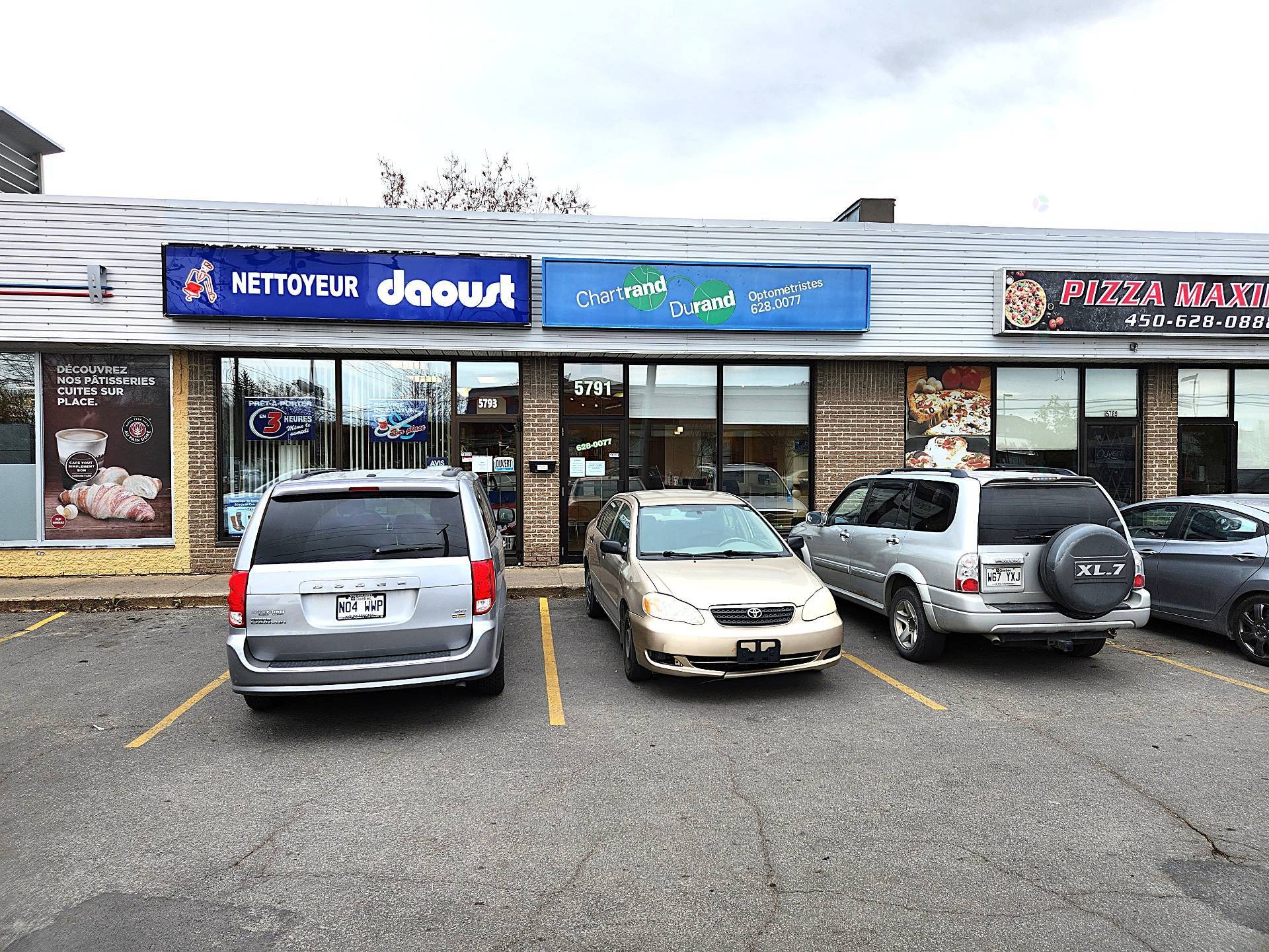 Façade - 5791 Boul. Des Laurentides, Laval (Auteuil), QC - Outdoor