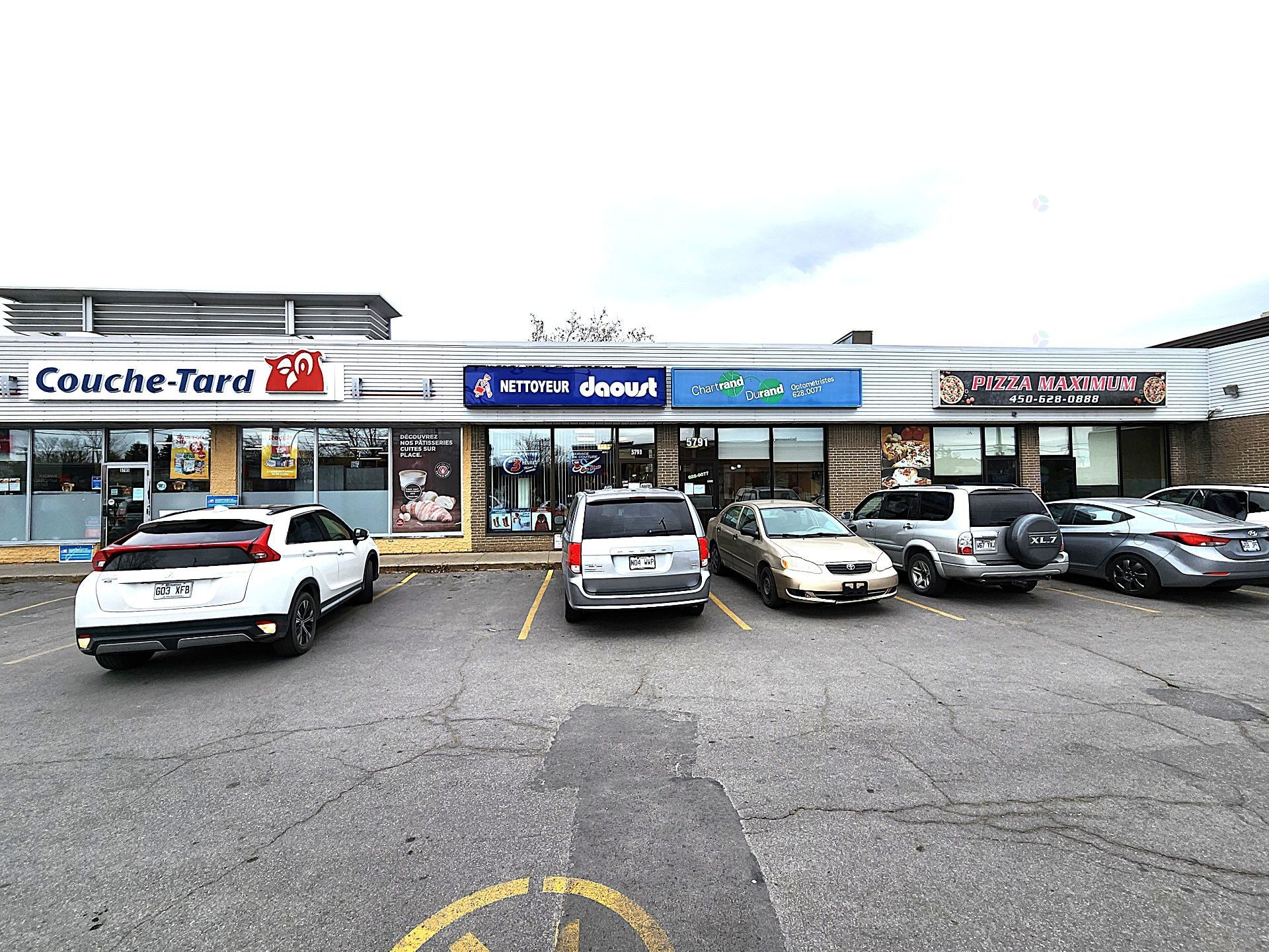 Façade - 5791 Boul. Des Laurentides, Laval (Auteuil), QC - Outdoor