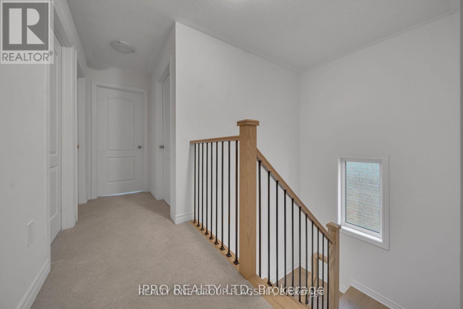 3950 Koenig Road, Burlington, ON - Indoor Photo Showing Other Room