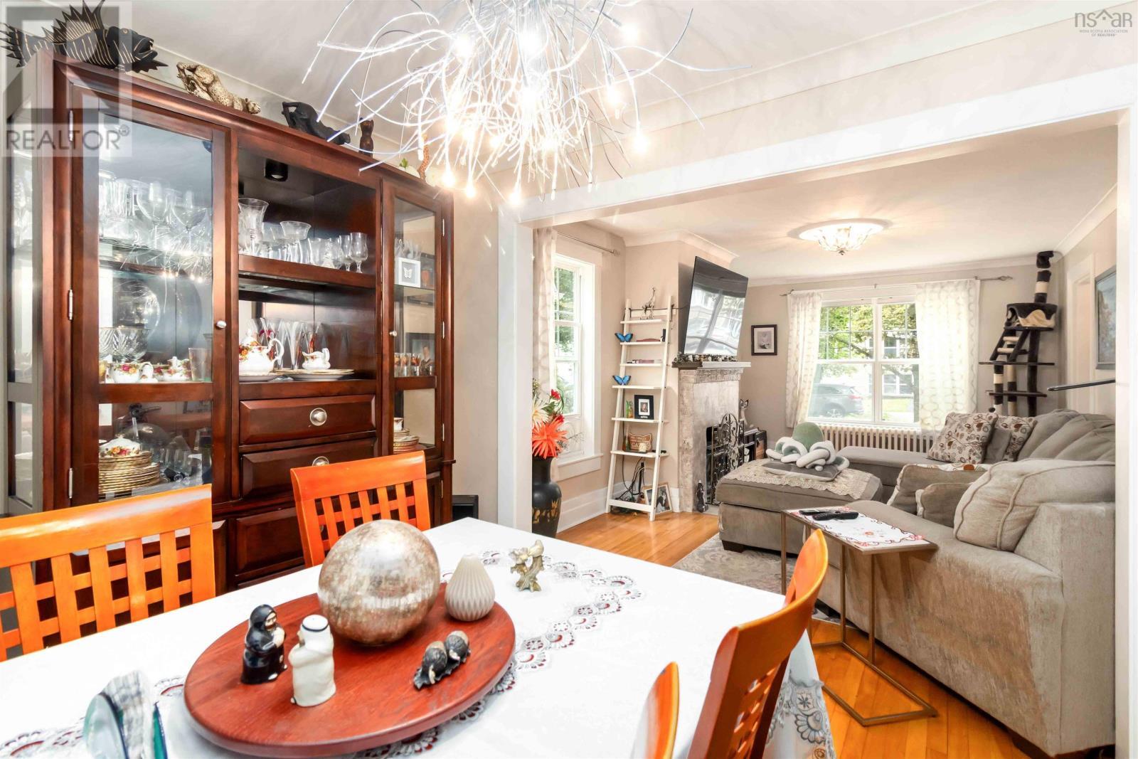 Dining Area - 949 Mclean Street, Halifax, NS - Indoor