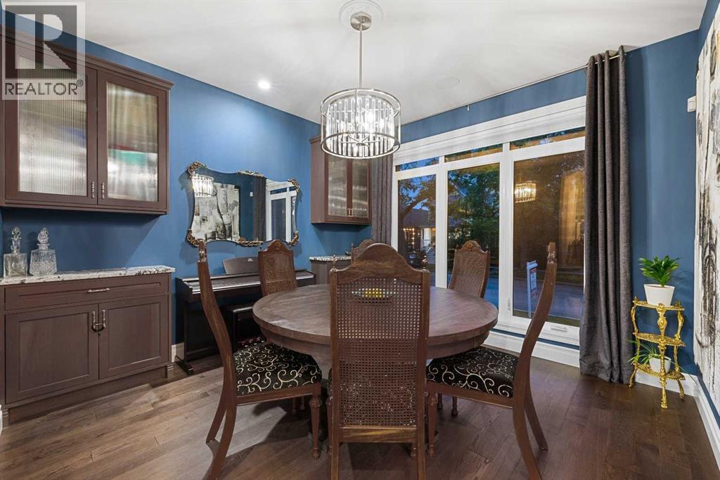 Flex room located off the front entry can be used as a formal dining room or set up as a 2nd home office location - 922 5 Street Nw, Calgary, AB - Indoor Photo Showing Dining Room