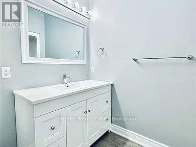 Bathroom - Unit A - 528 Lincoln Street, Welland, ON - Indoor Photo Showing Bathroom