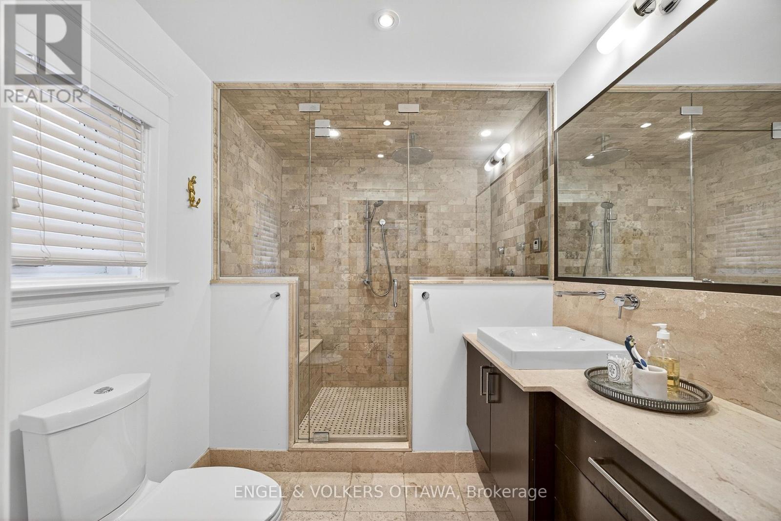 297 Clemow Avenue, Ottawa, ON - Indoor Photo Showing Bathroom