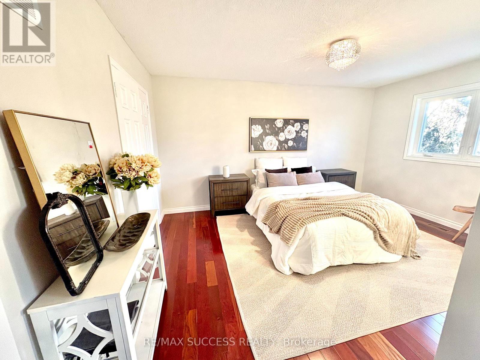 6643 Mockingbird Lane, Mississauga, ON - Indoor Photo Showing Bedroom