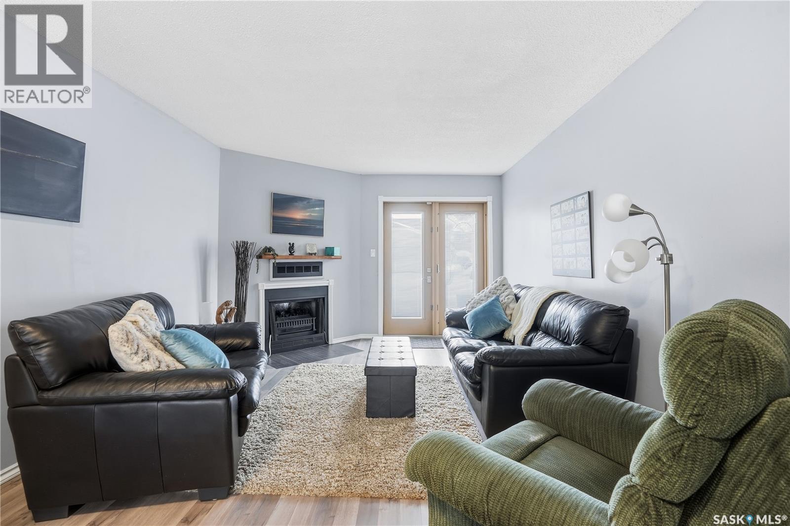 164 Cedar Meadow Drive, Regina, SK - Indoor Photo Showing Living Room