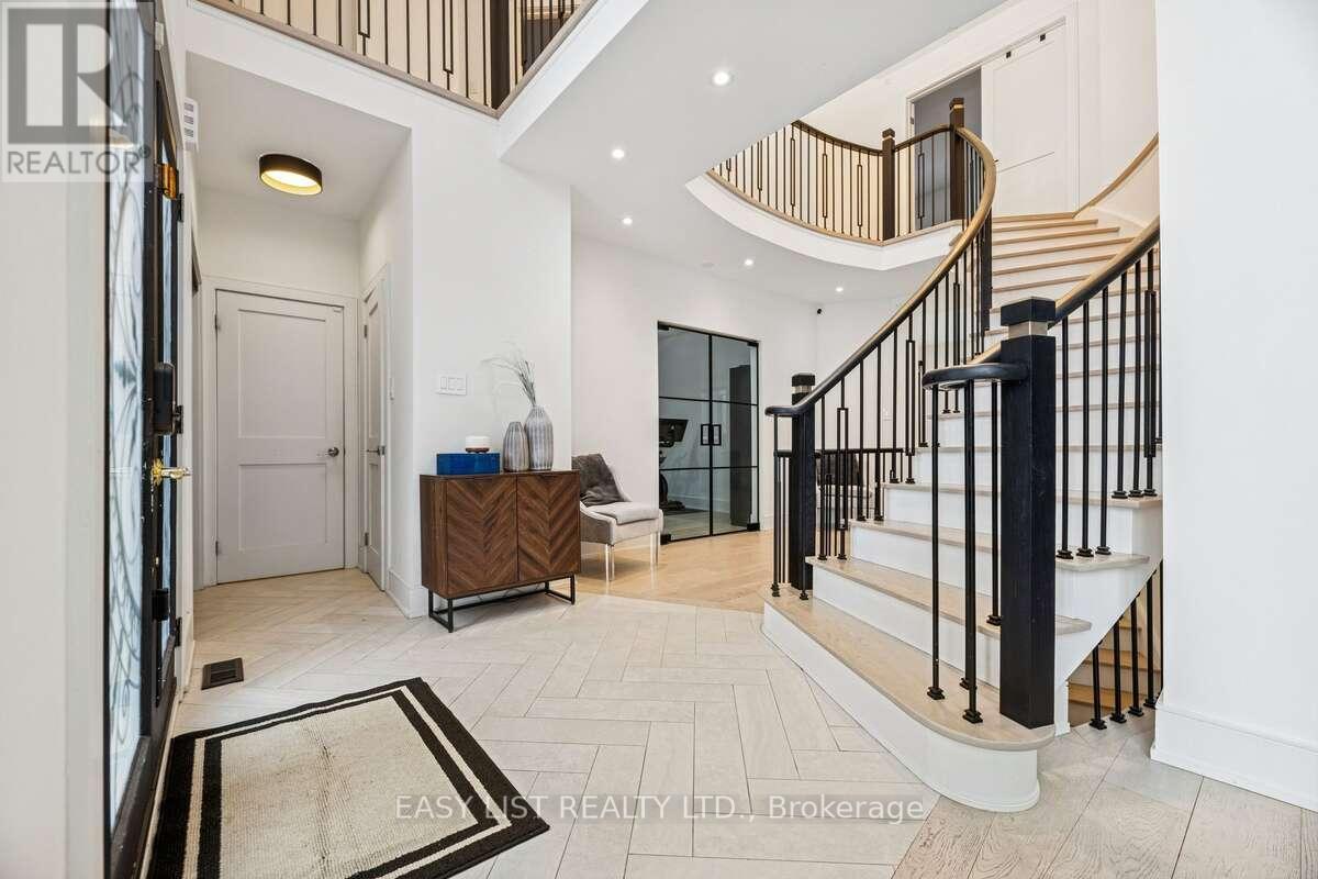 6 Devonridge Crescent, Toronto, ON - Indoor Photo Showing Other Room