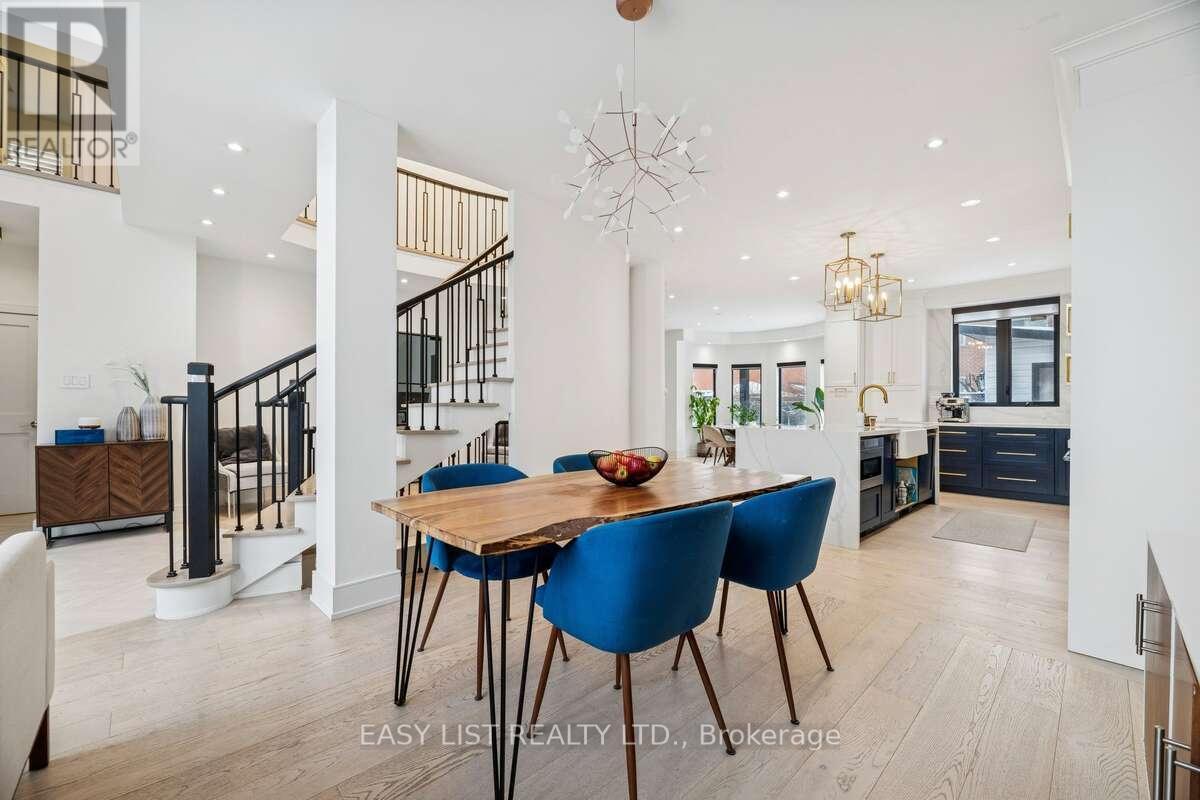 6 Devonridge Crescent, Toronto, ON - Indoor Photo Showing Dining Room