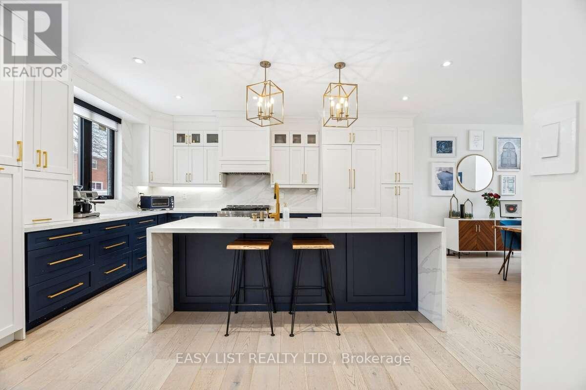 6 Devonridge Crescent, Toronto, ON - Indoor Photo Showing Kitchen With Upgraded Kitchen