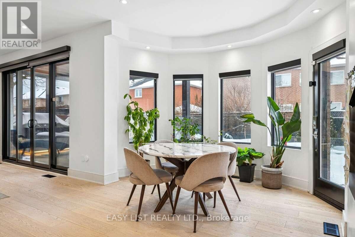6 Devonridge Crescent, Toronto, ON - Indoor Photo Showing Dining Room