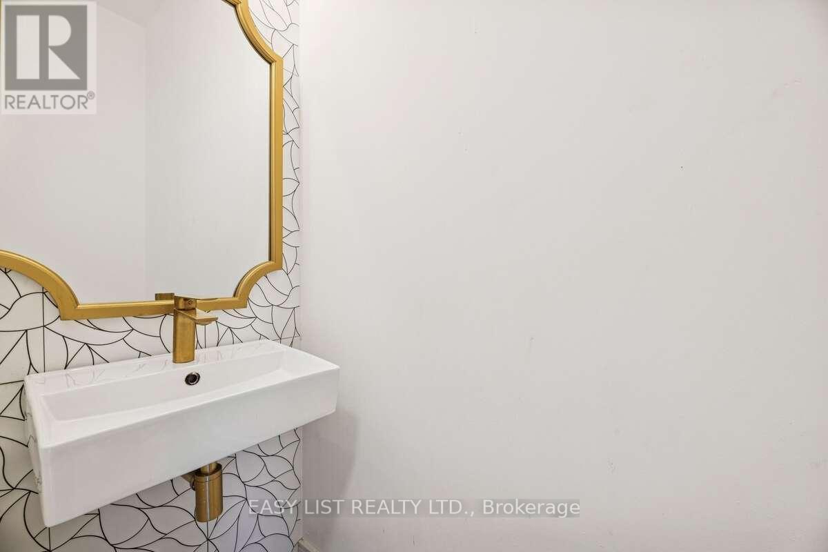 6 Devonridge Crescent, Toronto, ON -