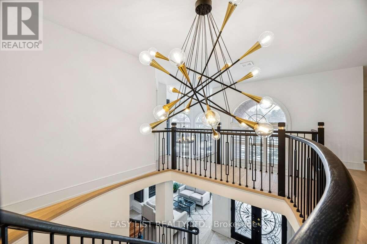 6 Devonridge Crescent, Toronto, ON - Indoor Photo Showing Other Room