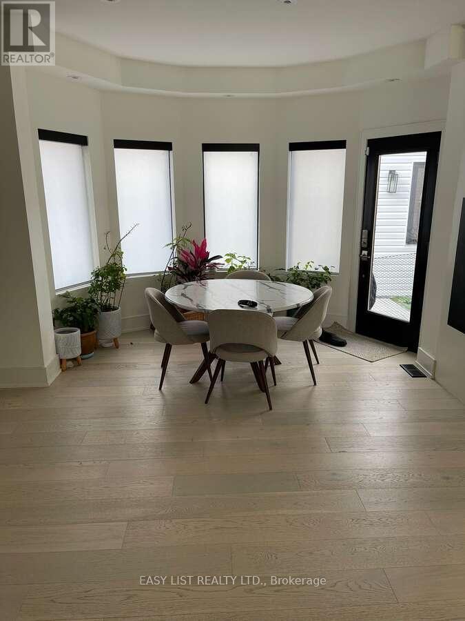 6 Devonridge Crescent, Toronto, ON - Indoor Photo Showing Other Room