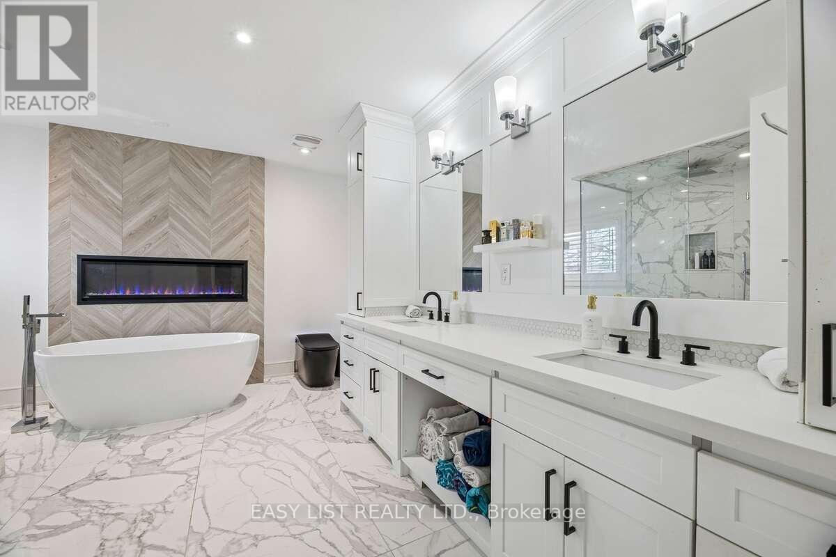 6 Devonridge Crescent, Toronto, ON - Indoor Photo Showing Bathroom