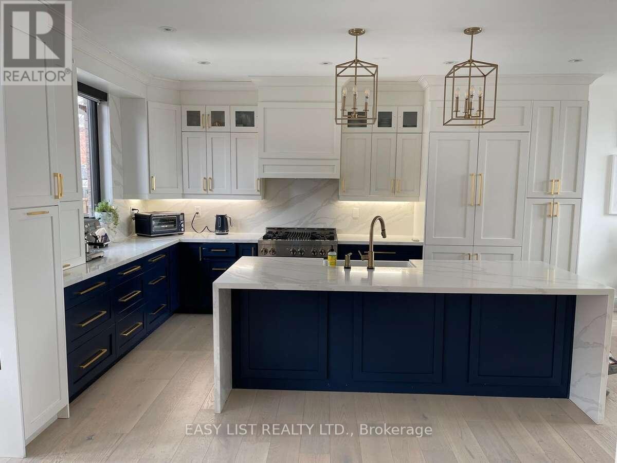 6 Devonridge Crescent, Toronto, ON - Indoor Photo Showing Kitchen With Upgraded Kitchen