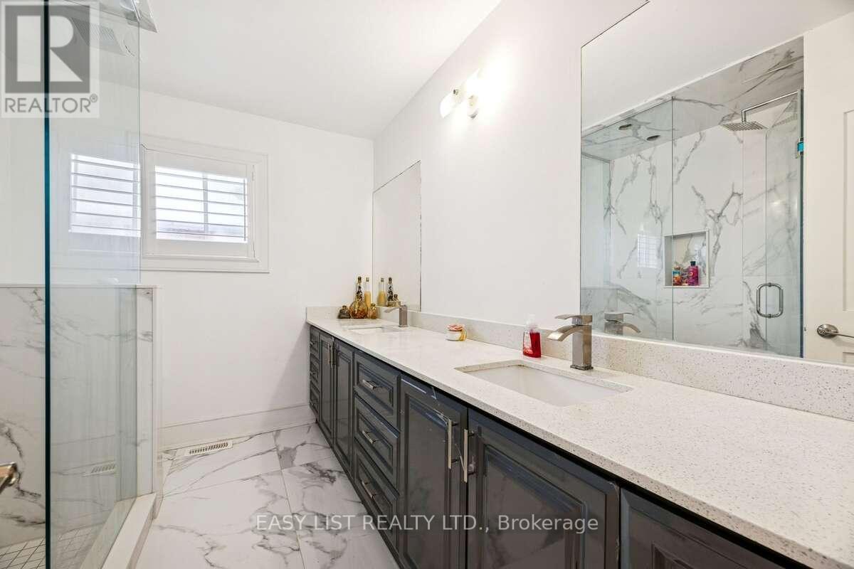 6 Devonridge Crescent, Toronto, ON - Indoor Photo Showing Bathroom