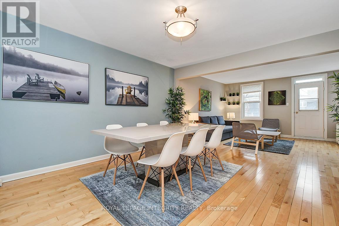 94 St Andrew Street, Ottawa, ON