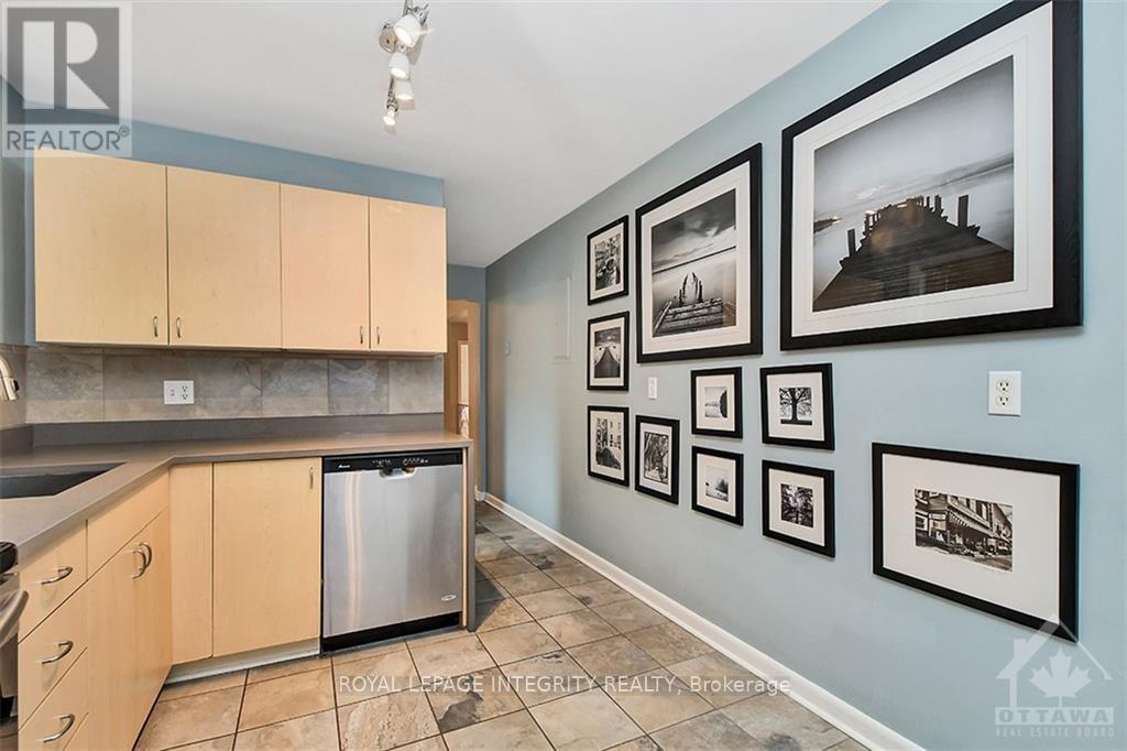 94 St Andrew Street, Ottawa, ON