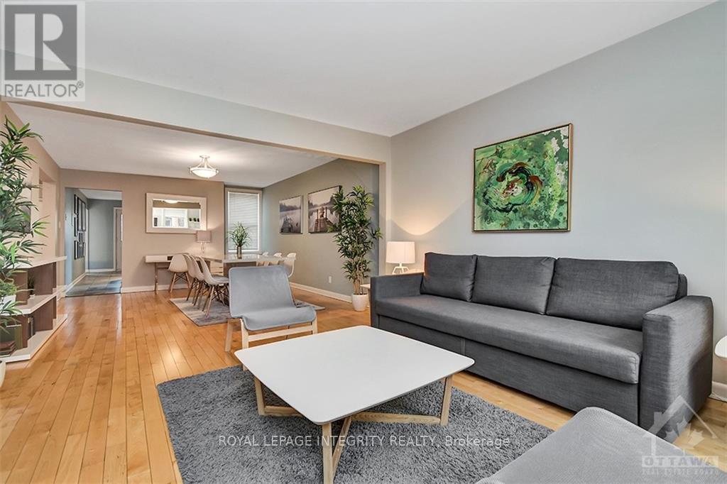 94 St Andrew Street, Ottawa, ON