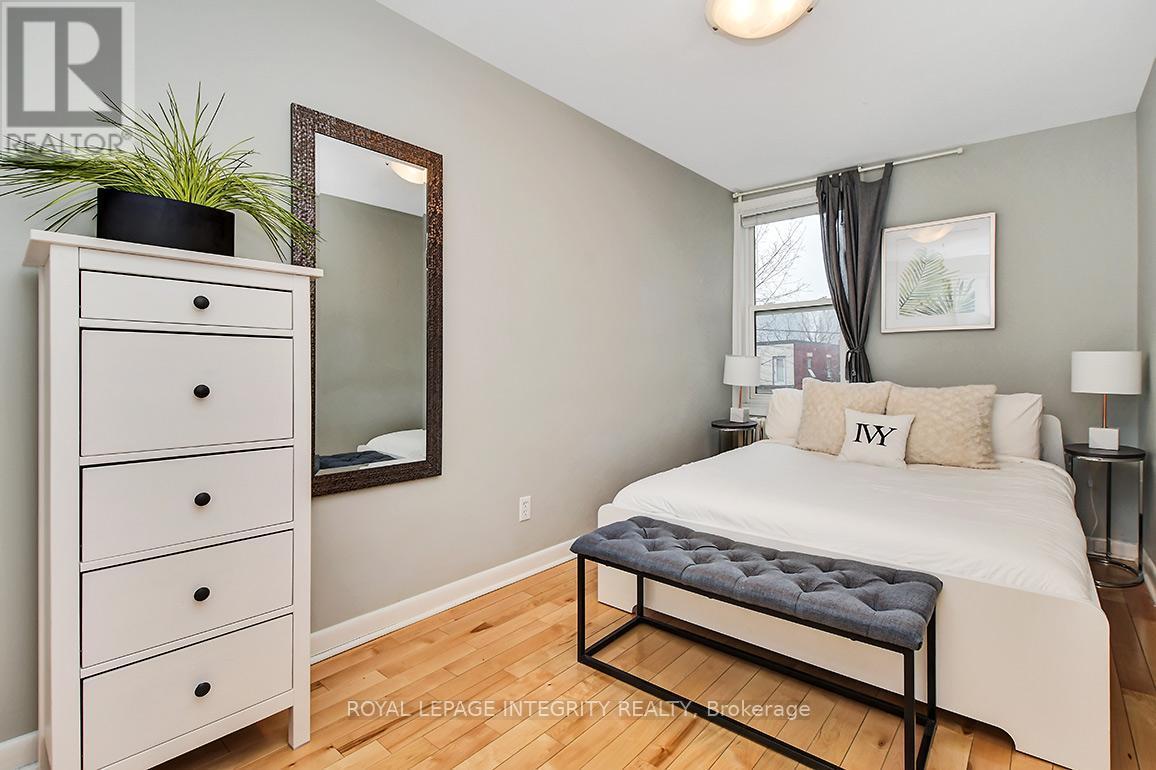 94 St Andrew Street, Ottawa, ON