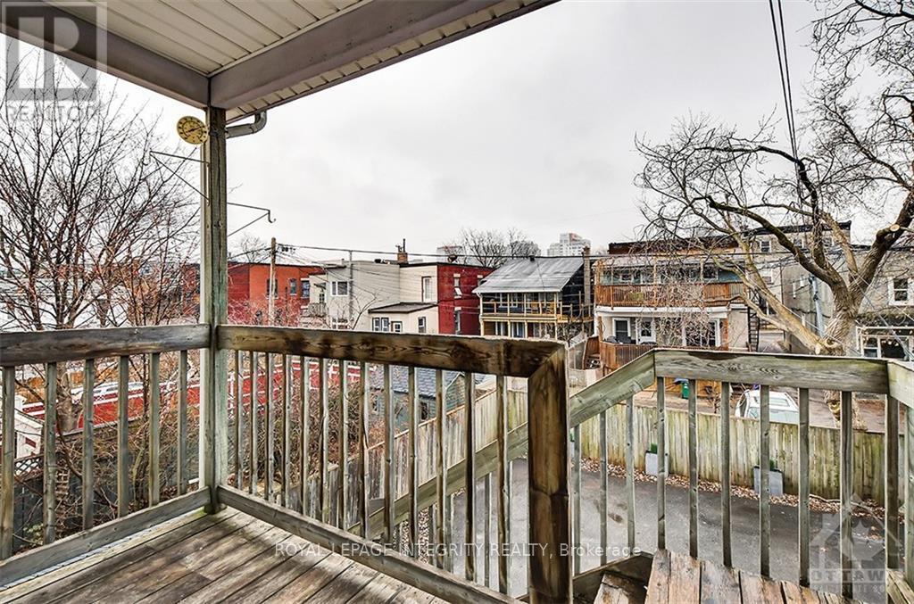 94 St Andrew Street, Ottawa, ON