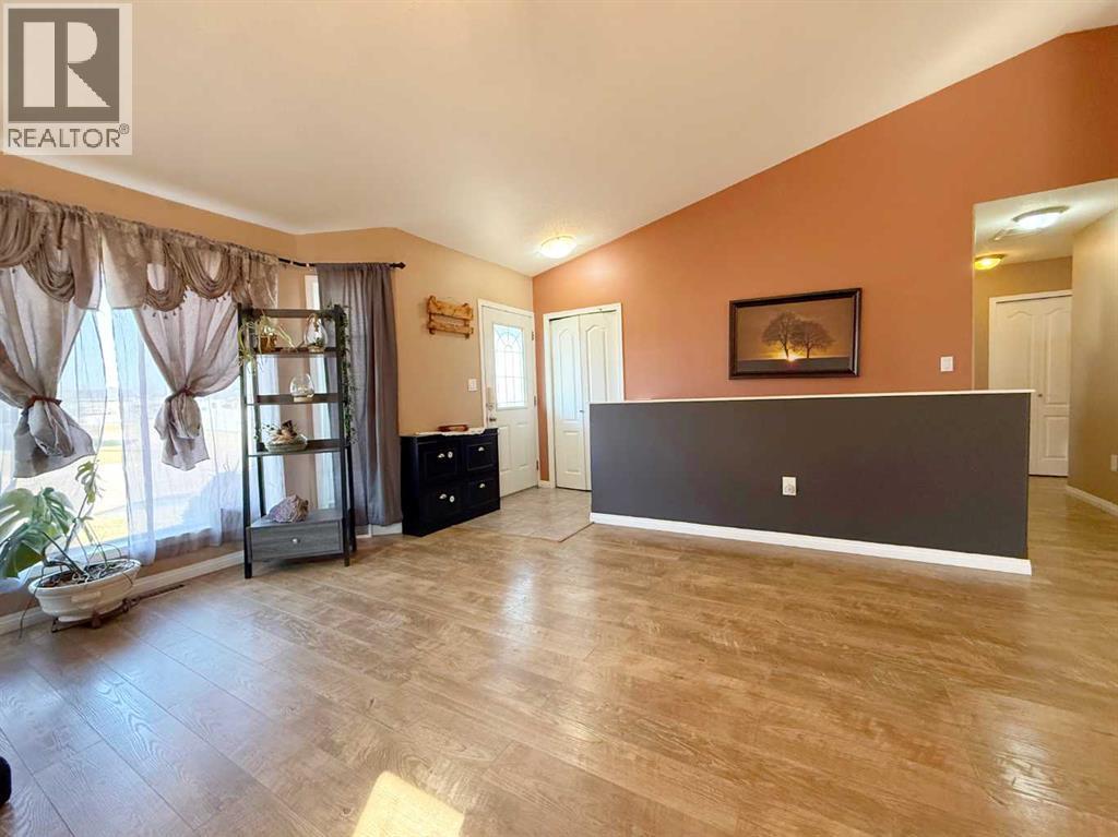 2905 10 Avenue, Wainwright, AB - Indoor