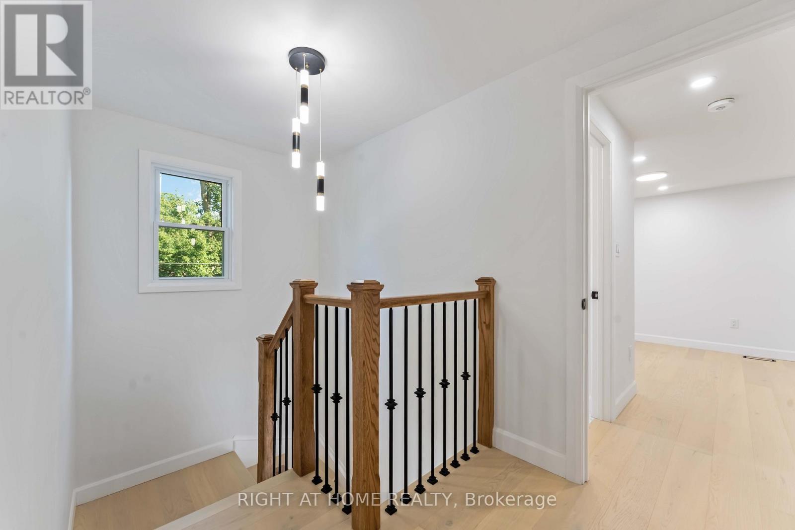 2700 Priscilla Street, Ottawa, ON - Indoor Photo Showing Other Room