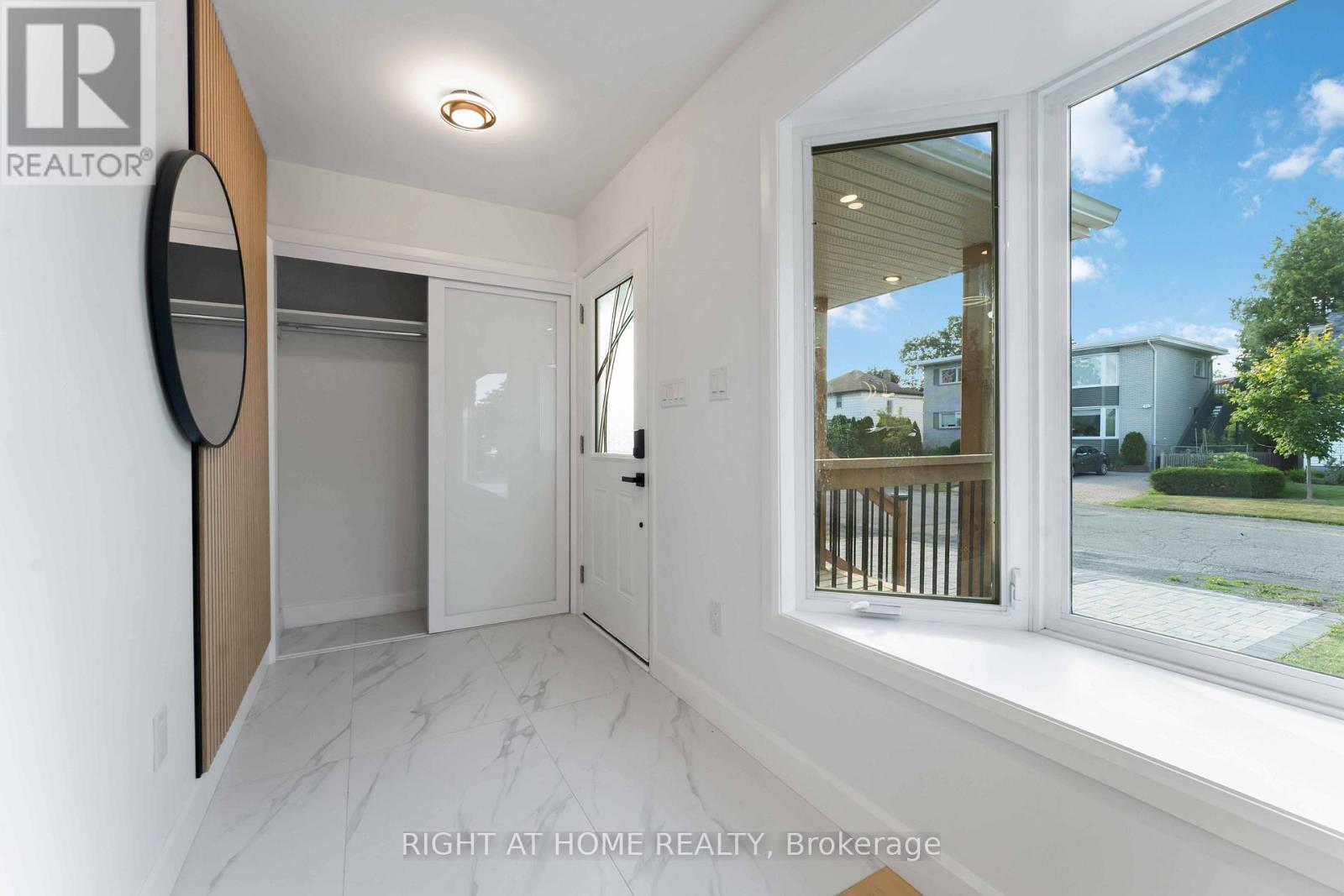 2700 Priscilla Street, Ottawa, ON - Indoor Photo Showing Other Room