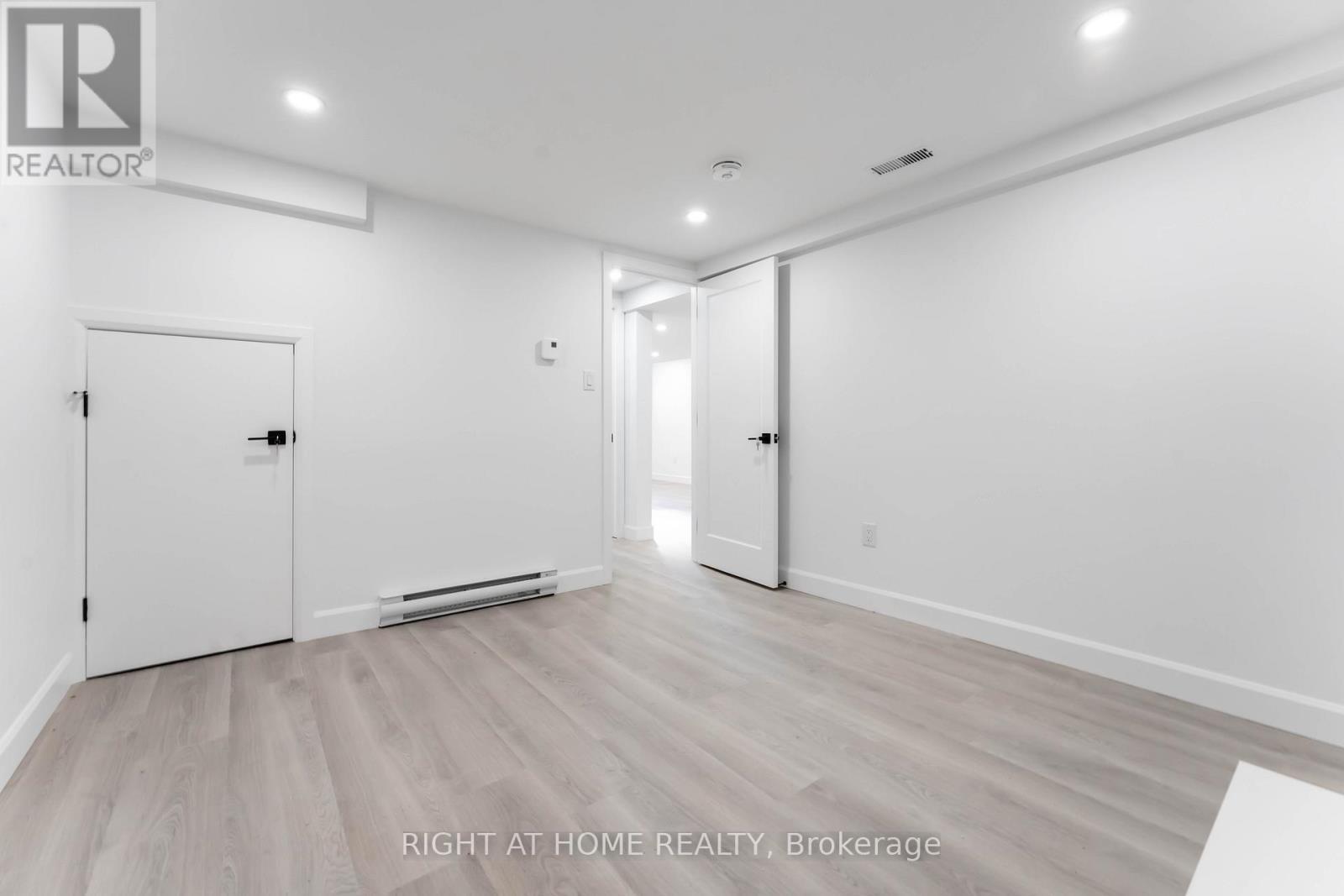 2700 Priscilla Street, Ottawa, ON - Indoor Photo Showing Other Room