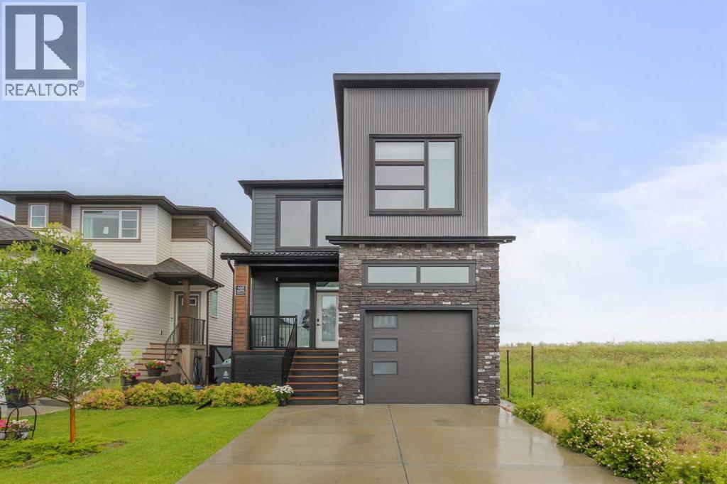 668 Aquitania Boulevard W, Lethbridge, AB - Outdoor With Facade