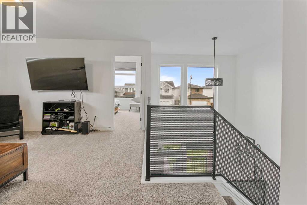 668 Aquitania Boulevard W, Lethbridge, AB - Indoor