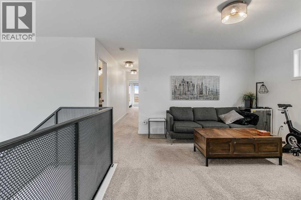 668 Aquitania Boulevard W, Lethbridge, AB - Indoor