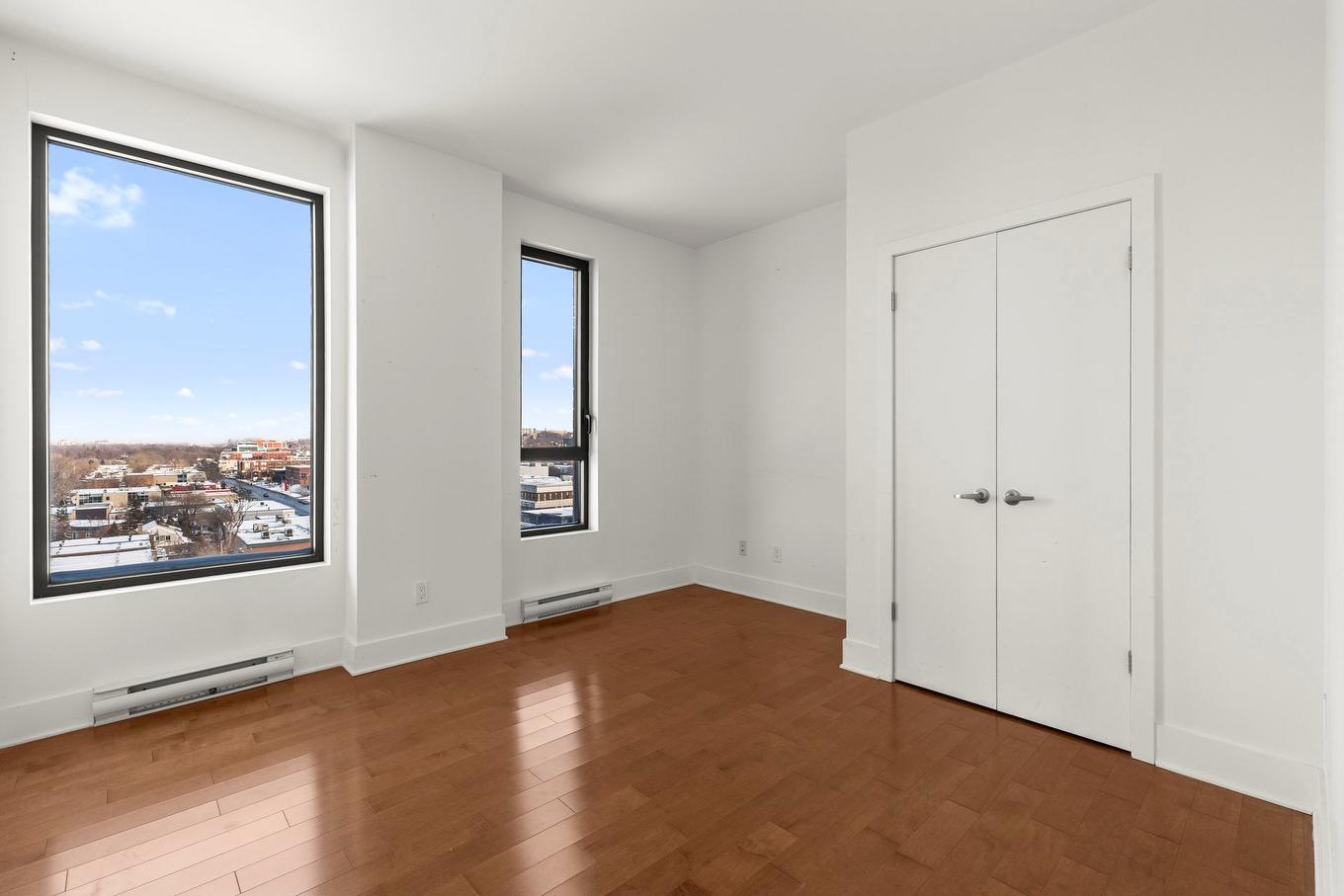 Chambre à coucher - Ph1001-4239 Rue Jean-Talon O., Montréal (Côte-Des-Neiges/Notre-Dame-De-Grâce), QC - Indoor Photo Showing Other Room