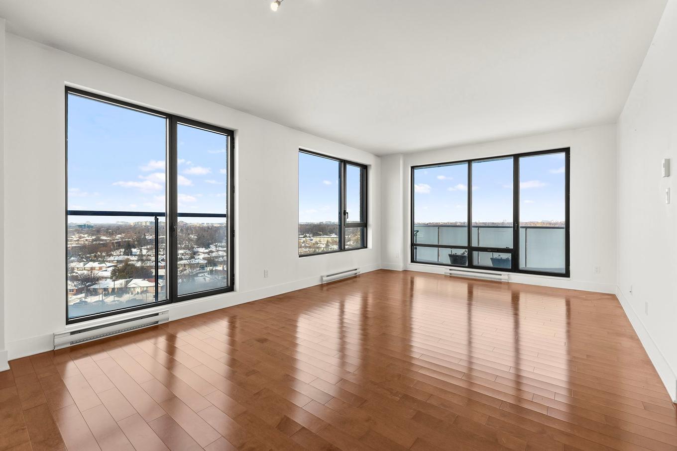 Salon - Ph1001-4239 Rue Jean-Talon O., Montréal (Côte-Des-Neiges/Notre-Dame-De-Grâce), QC - Indoor Photo Showing Other Room