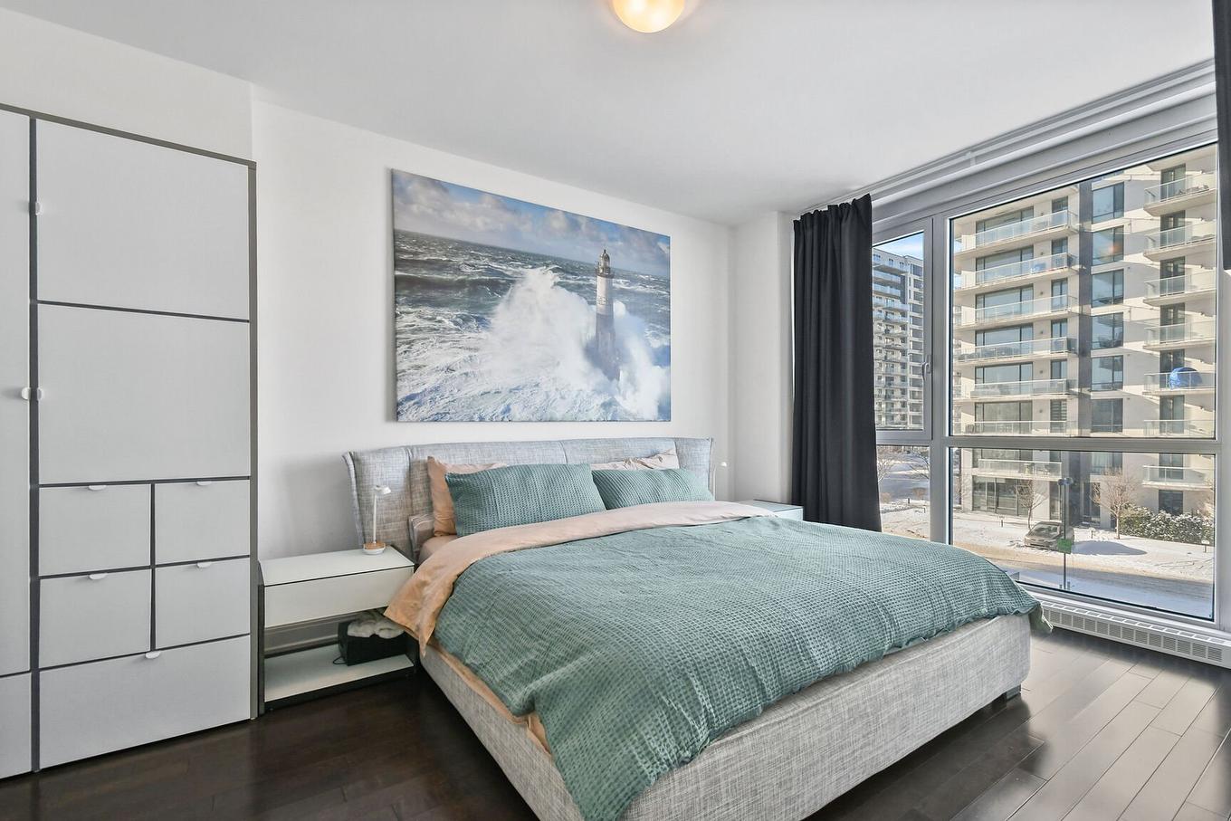 Primary bedroom - 305-3635 Av. Jean-Béraud, Laval (Chomedey), QC - Indoor Photo Showing Bedroom