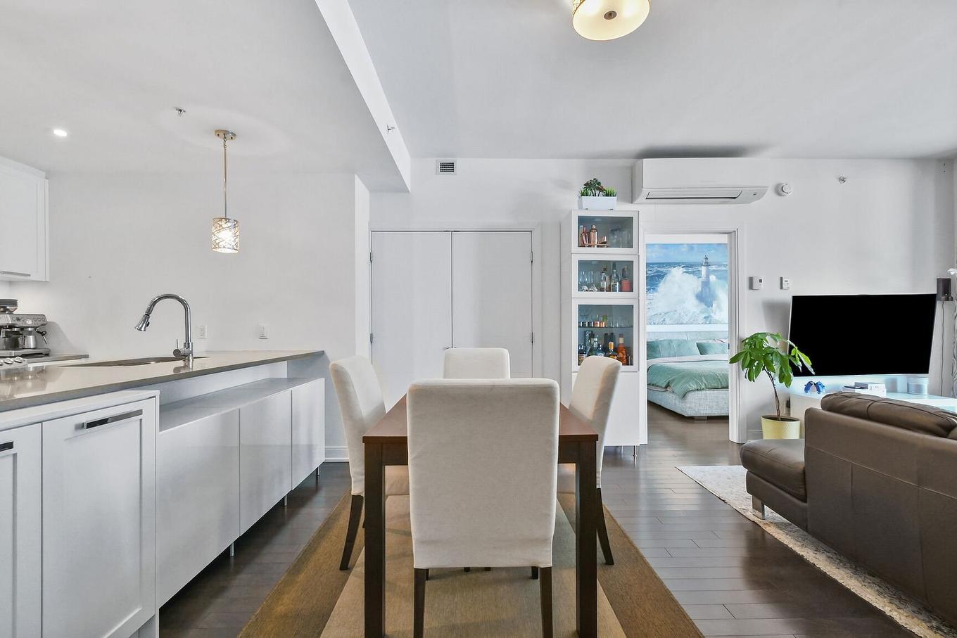 Dining room - 305-3635 Av. Jean-Béraud, Laval (Chomedey), QC - Indoor