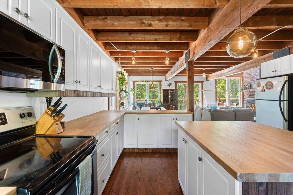 Cuisine - 1340 Av. Morin, Chertsey, QC - Indoor Photo Showing Kitchen