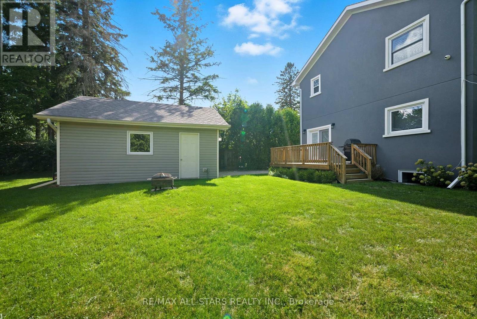 29 Patrick Drive, Aurora, ON - Outdoor With Exterior