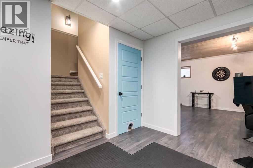 26 Mount Rae Terrace, Okotoks, AB - Indoor Photo Showing Other Room